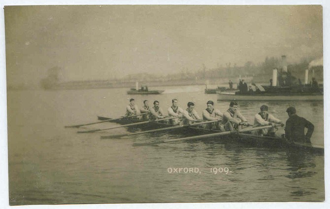 pc gbr 1909 oxford crew on the water 