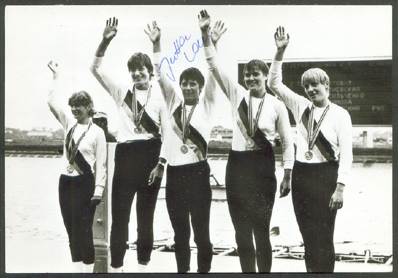 pc gdr 1980 og moscow w4x gold medal winner crew photo of s. reinhard j. ploch j. lau r. zobelt cox l. buhr at the victory ceremony 